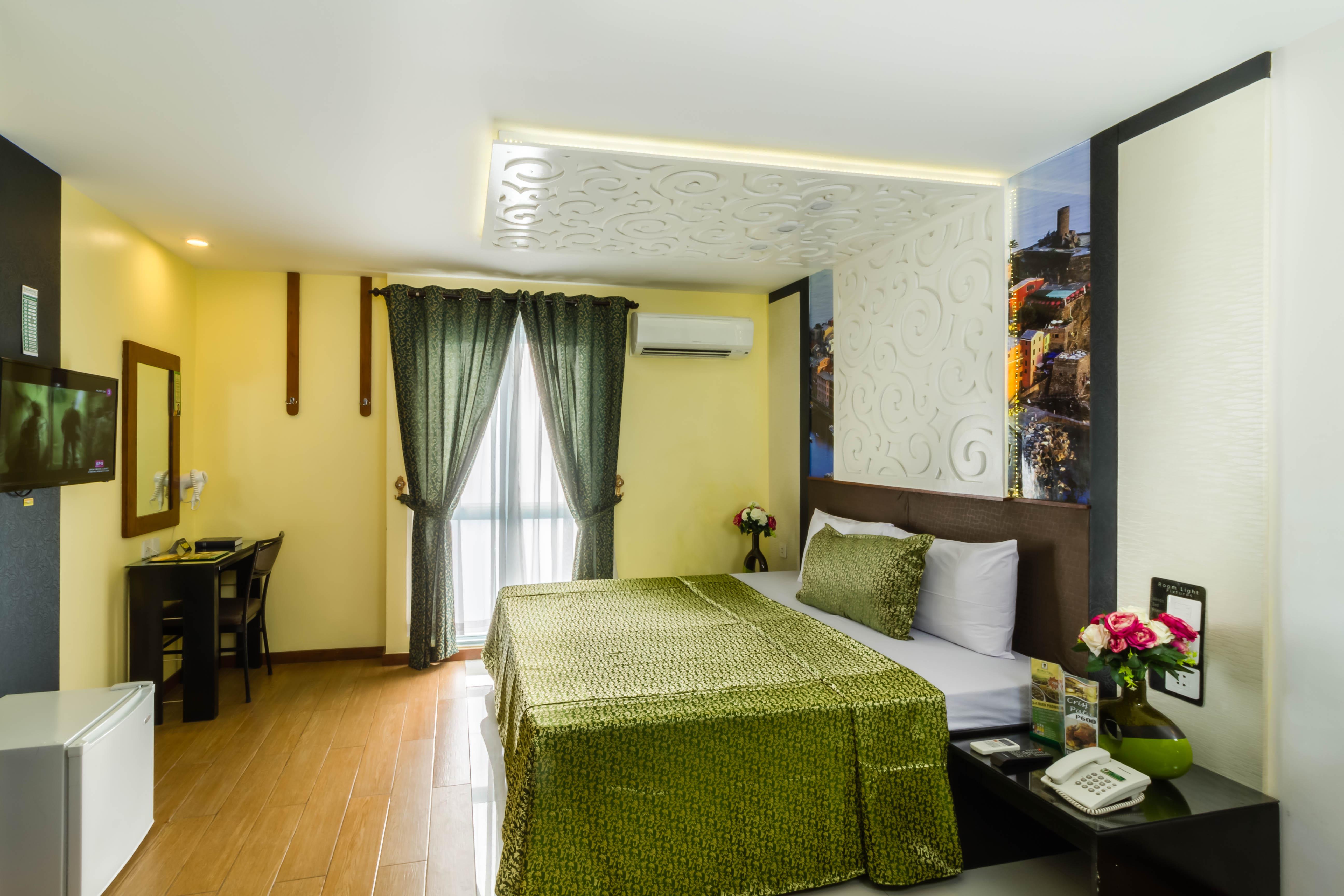 Eurotel Vivaldi Araneta Quezon City Exteriör bild