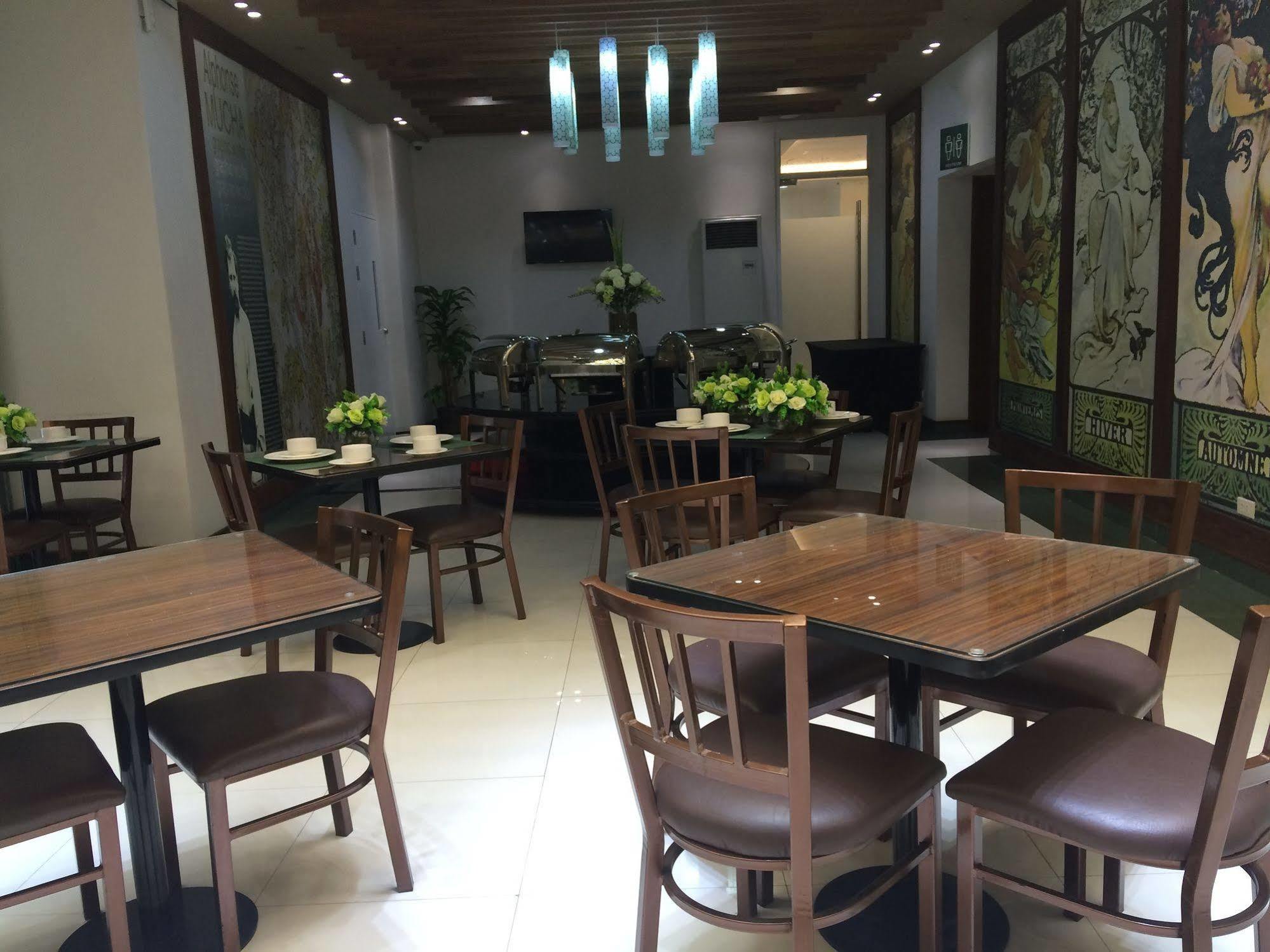 Eurotel Vivaldi Araneta Quezon City Exteriör bild